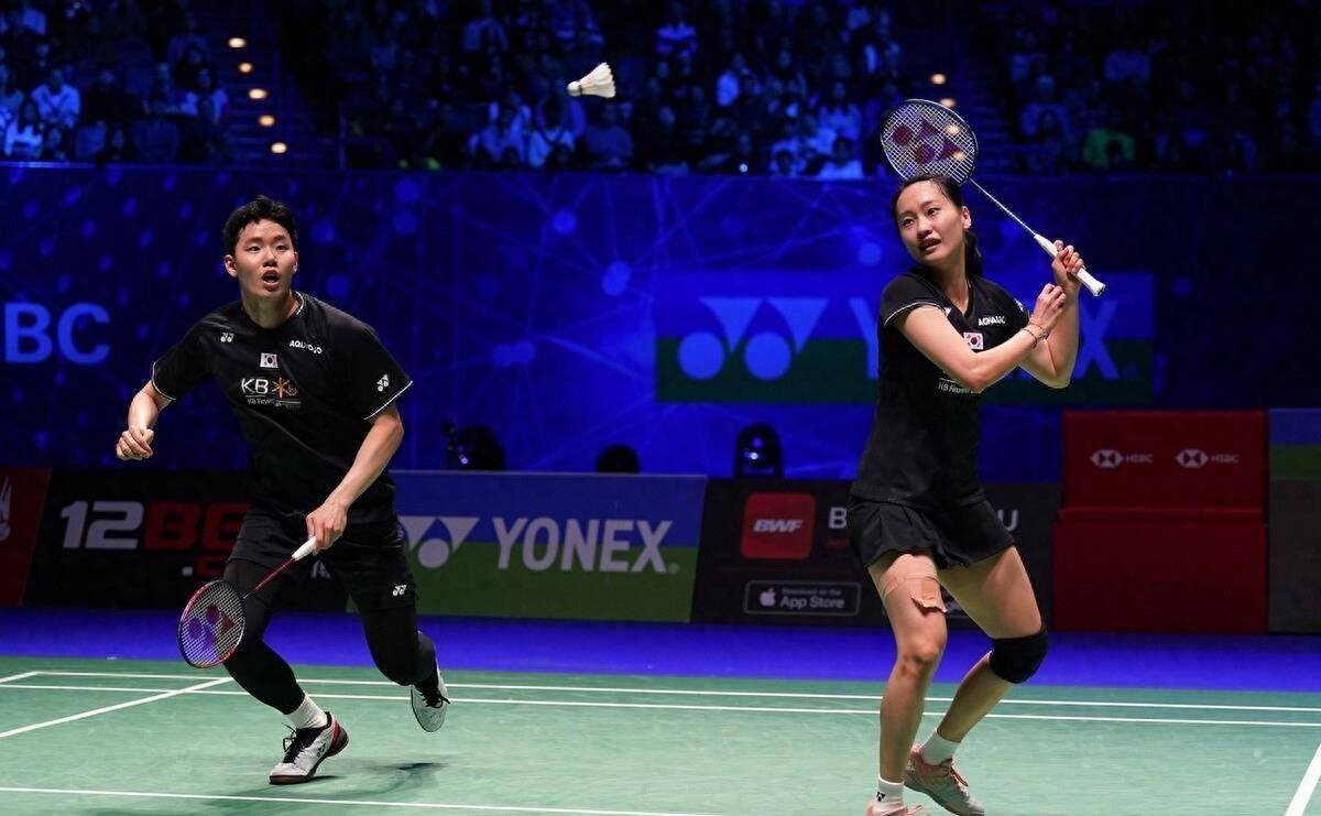 虎扑-UFC赛场再起风云：祁连赤兔队小胜瓯越火箭队，脚步移动更到位技战术储备厚实(积小胜为大胜积跬步至千里)