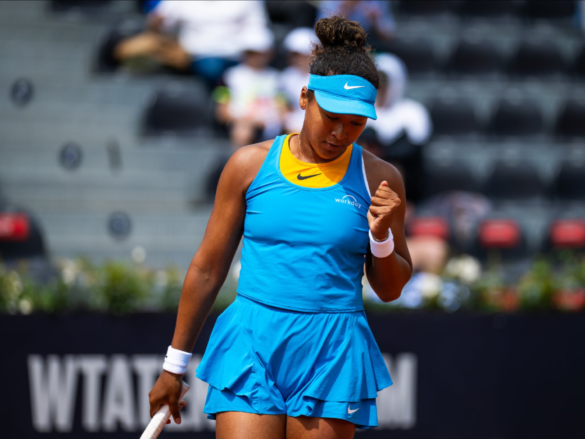 虎扑网- 大坂直美重返赛场，爆冷首场状态出色，阿森纳观众沸腾！比赛高潮迭起