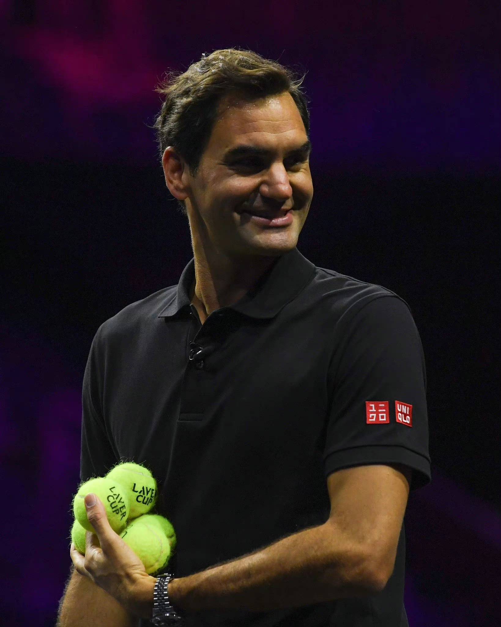 虎扑体育-包含费德勒在皇家马德里比赛中锐不可当，爆冷引发热议！观众掌声雷动的词条