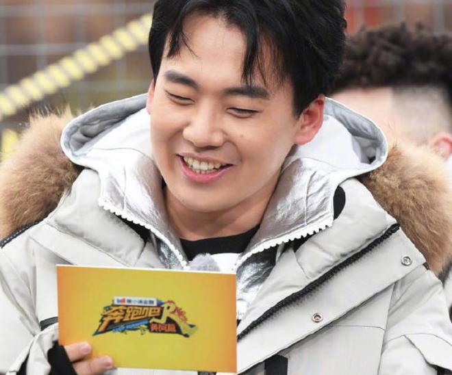 虎扑-Karsa回归赛场，势不可挡首场状态亮眼，掘金观众沸腾！的简单介绍